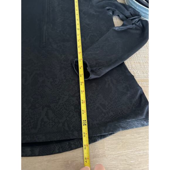 Nike Pro Womens Pull Over Embossed Heights size XL Womens Black 1/2 Zip - Picture 7 of 8